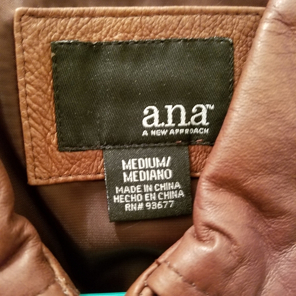 A.N.A. Women's leather jacket Medium - Picture 6 of 9